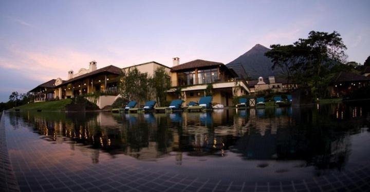 Hotel La Reunion Golf Resort And Residences Antigua Exterior photo