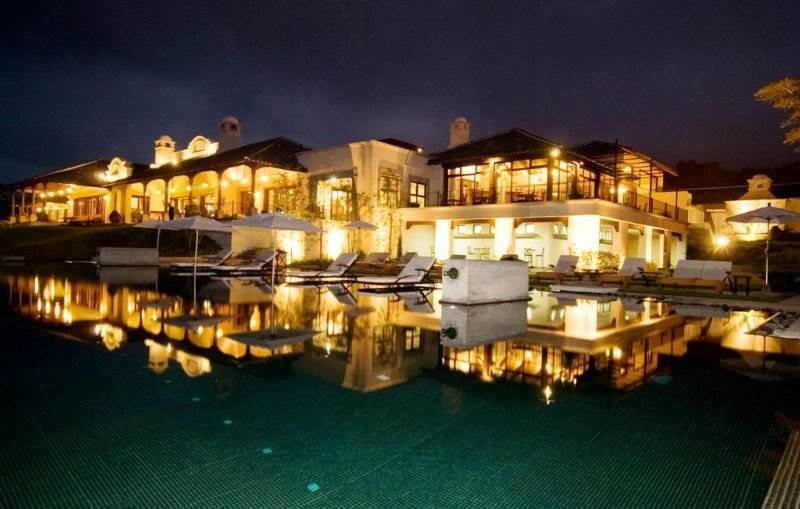 Hotel La Reunion Golf Resort And Residences Antigua Exterior photo
